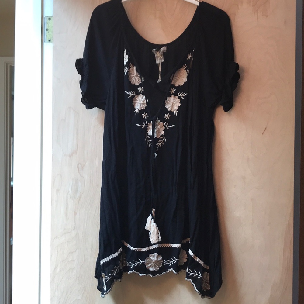 Boho Tunic Black with White/cream Embroidery, L/XL